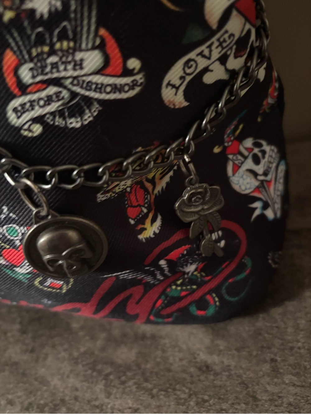 ED HARDY Black Tattoo-Print Canvas Tote Bag WITH CHAIN DETAIL NWT - Picture 3 of 9